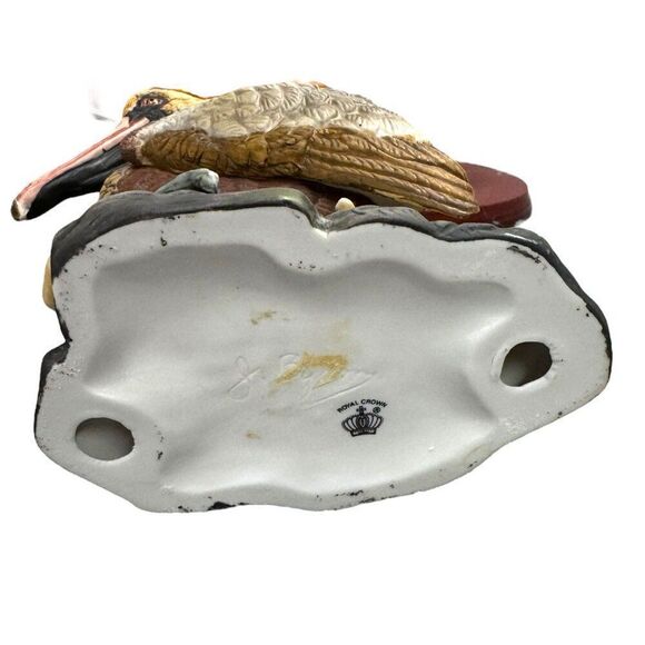 Royal Crown Ceramic Pelican Figurine On Wood Base 9" Desk Paperweight Large - Picture 4 of 7